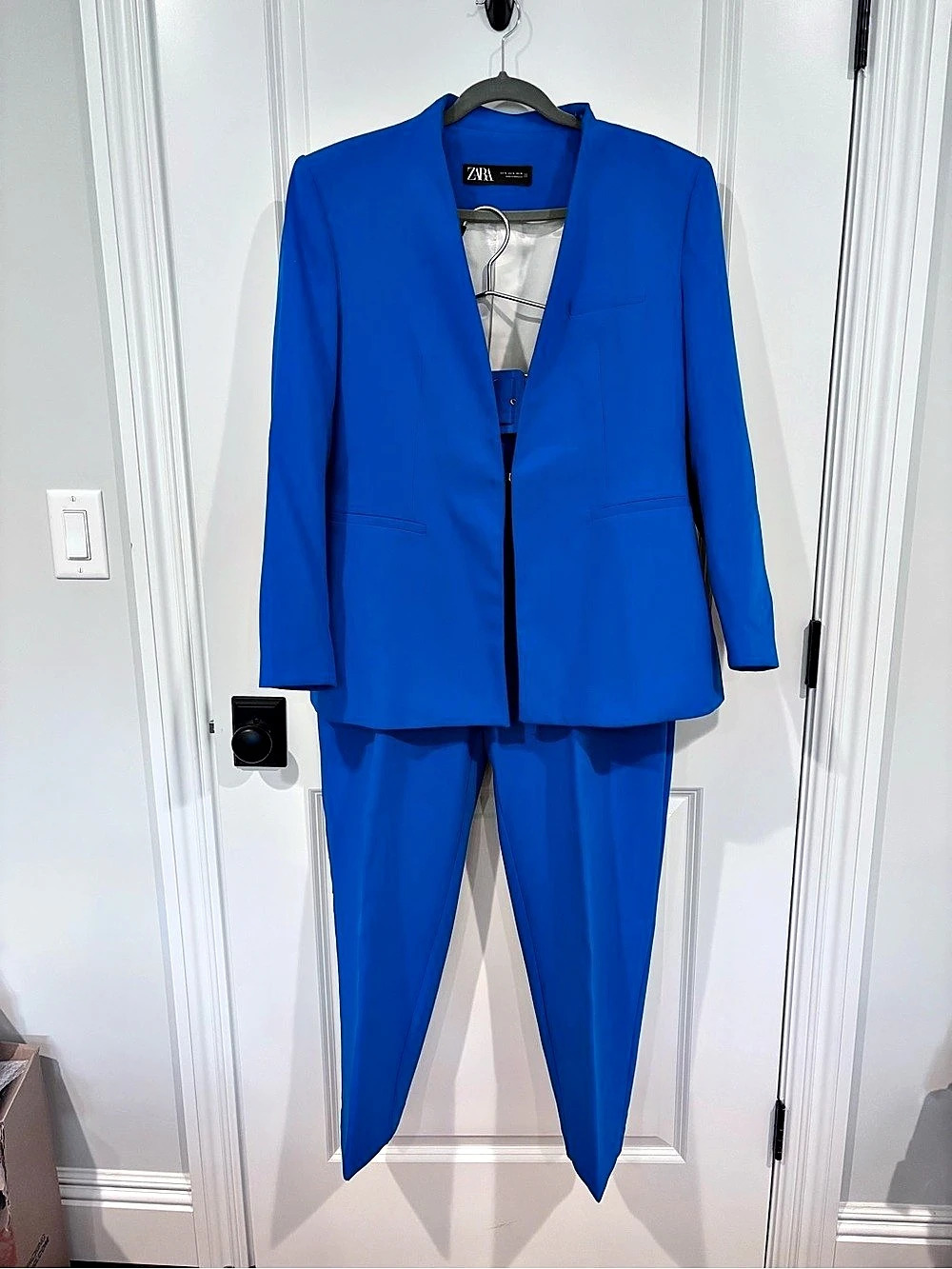 Zara High-Waisted Pants with Fabric-Covered Belt & Matching Blazer Set Belted
